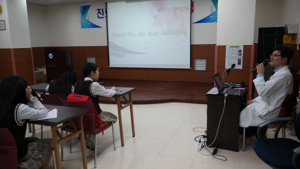 1bee63099a5c942618f85133f241732d_1492044