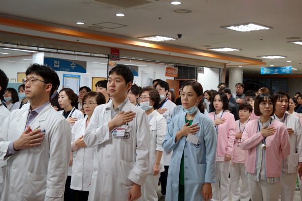 a5de21e927ee6a40dacf9b5a9bc3ce09_1514881