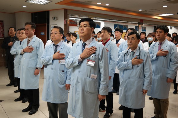 f476b0684bd4a7ffdee0eb8bca2607a0_1517292