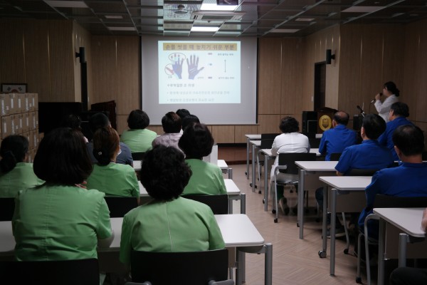 dd98157fbb0c34e6b60ebdc11041f46a_1527752