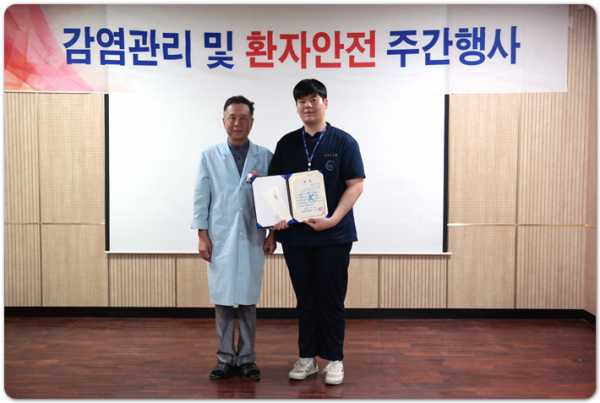 b3d92571f6d6f4b92cdc225ac17f37e9_1533521