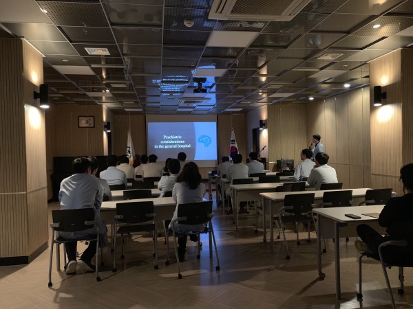 9e09bf2d9524b1674a104c56586a0050_1555049