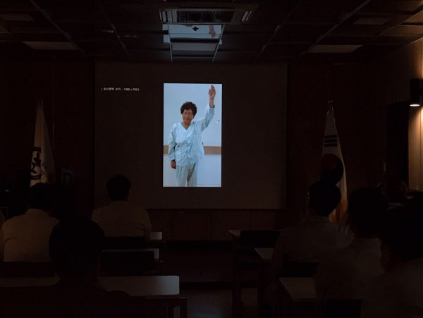 d061828f51f2cb3e8ff8fcde8eb06a7e_1555651