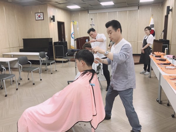 3068d895e872c4d244d8ec1828e89c3d_1569813